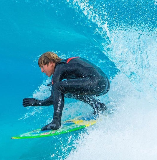 Lucas Fink - SKIMBOARD na LAJE // SKIMBOARDING a SLAB